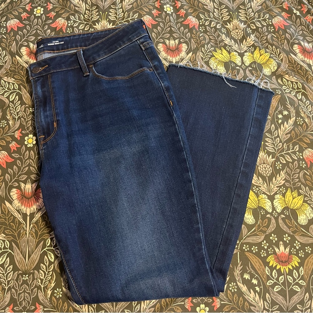 Old Navy Mid-rise Bootcut Jean